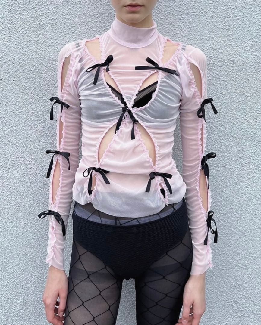 litmus her praha リボントップス