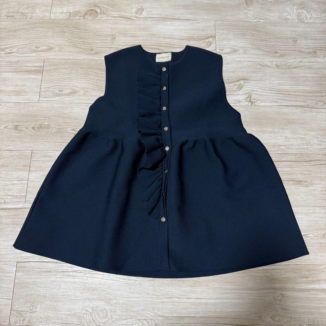 UNITEDARROWS ネイビー ニットベスト ボタン フリルデザイン