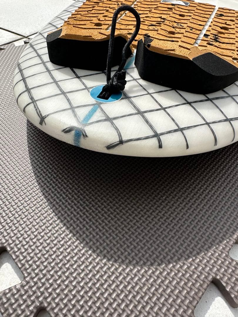 MILNE ショートファン F-2 5,7 (34L)フィン付き サーフボード