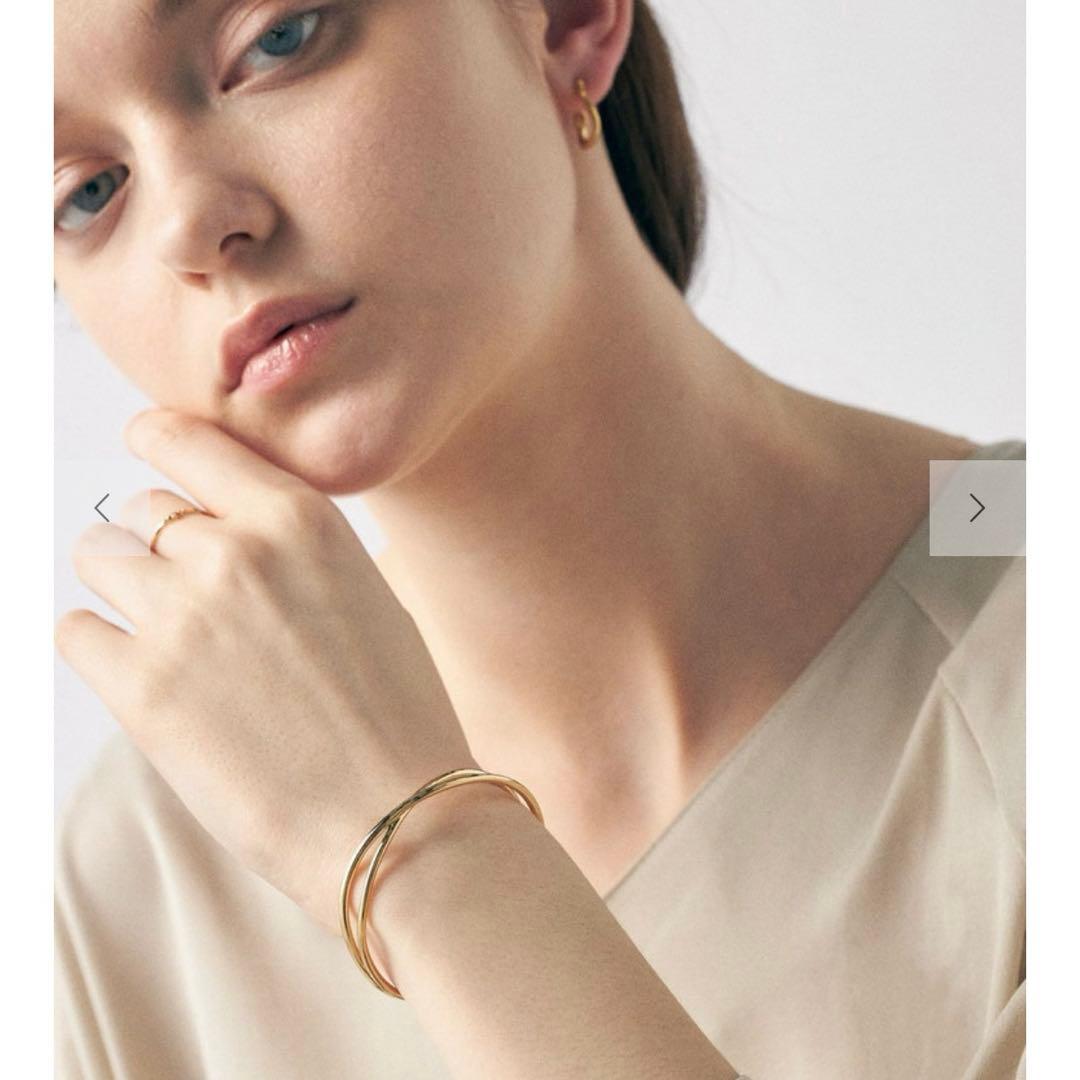 ete クロスバングル　ゴールド