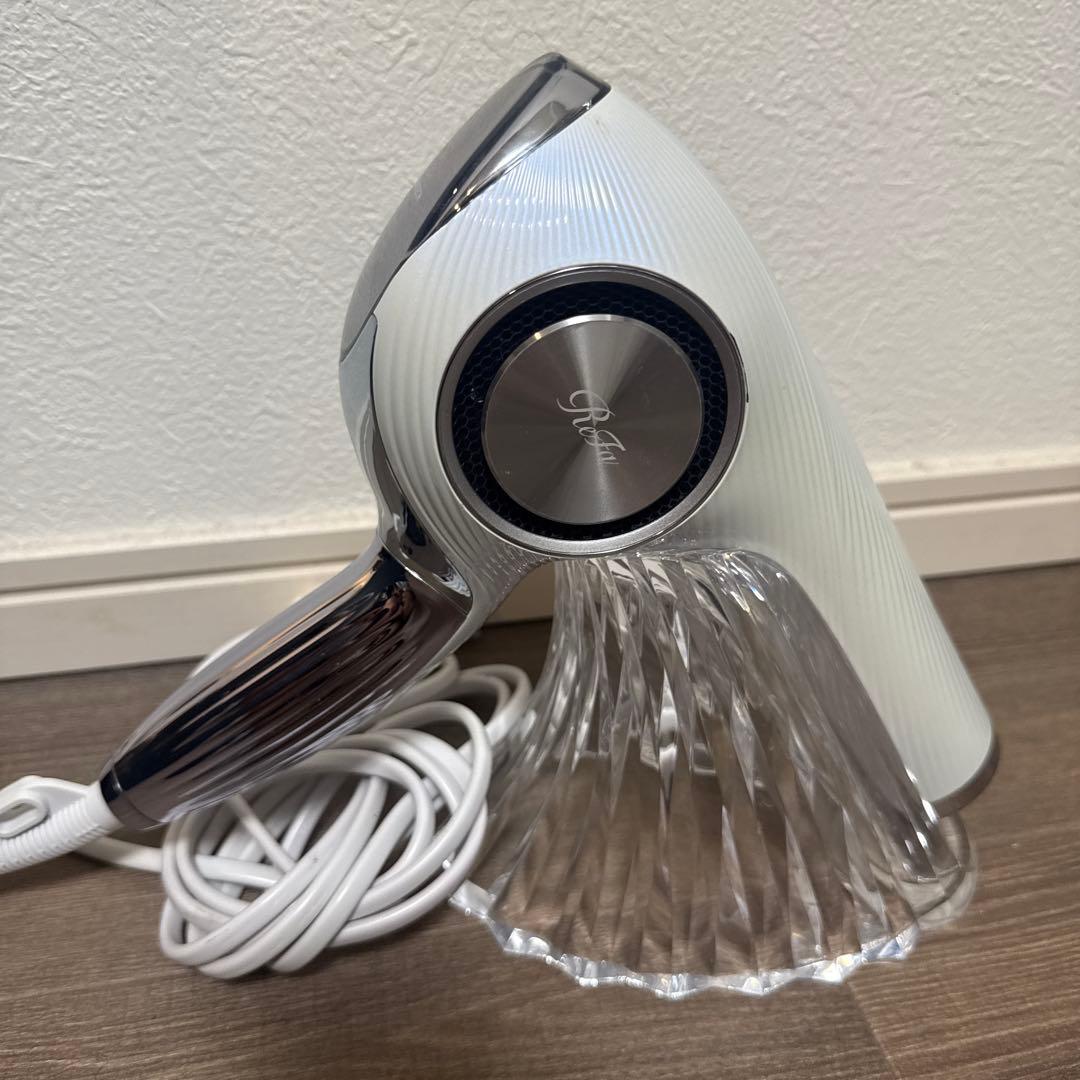 リファ ヘアドライヤー ホワイト（スタンド付き）