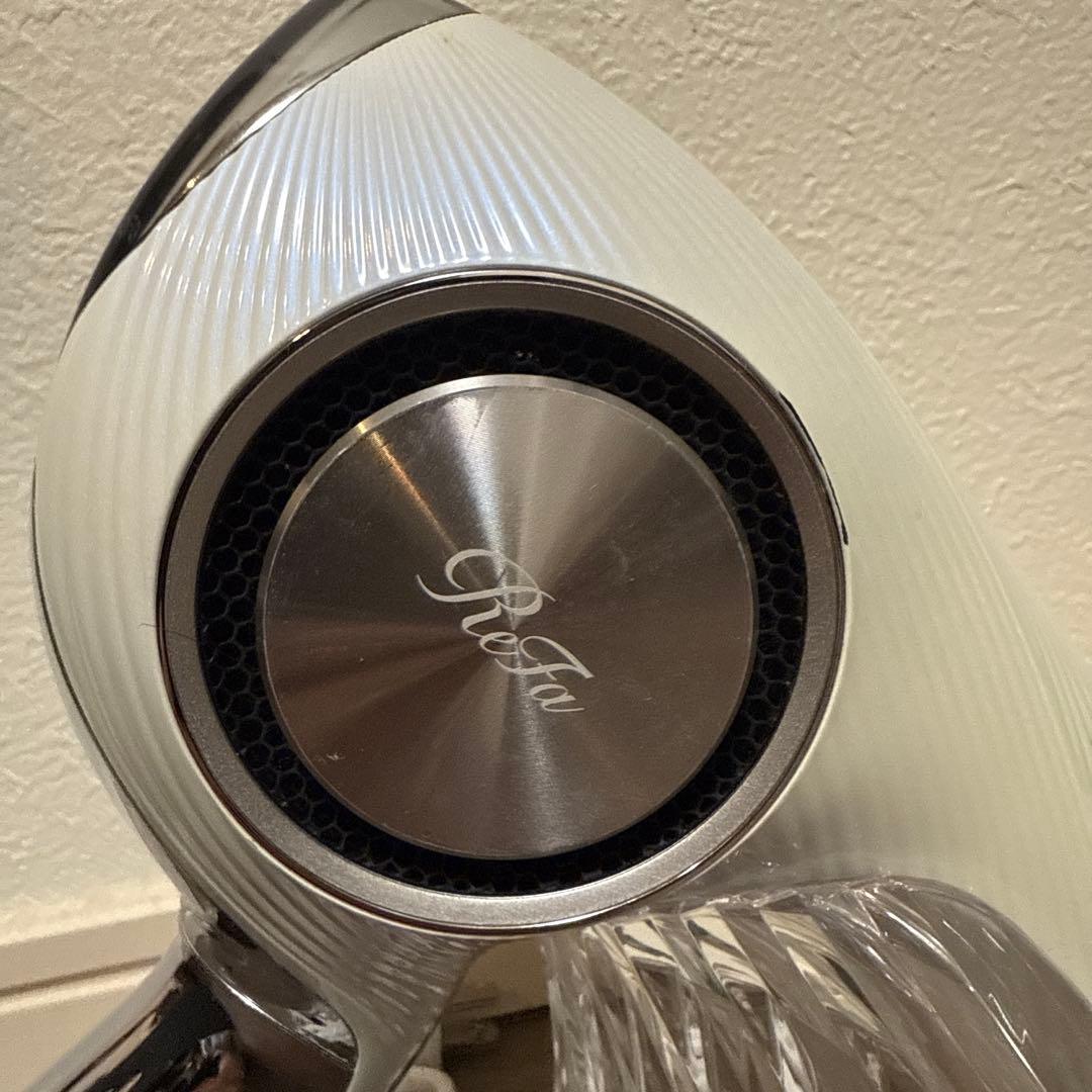 リファ ヘアドライヤー ホワイト（スタンド付き）