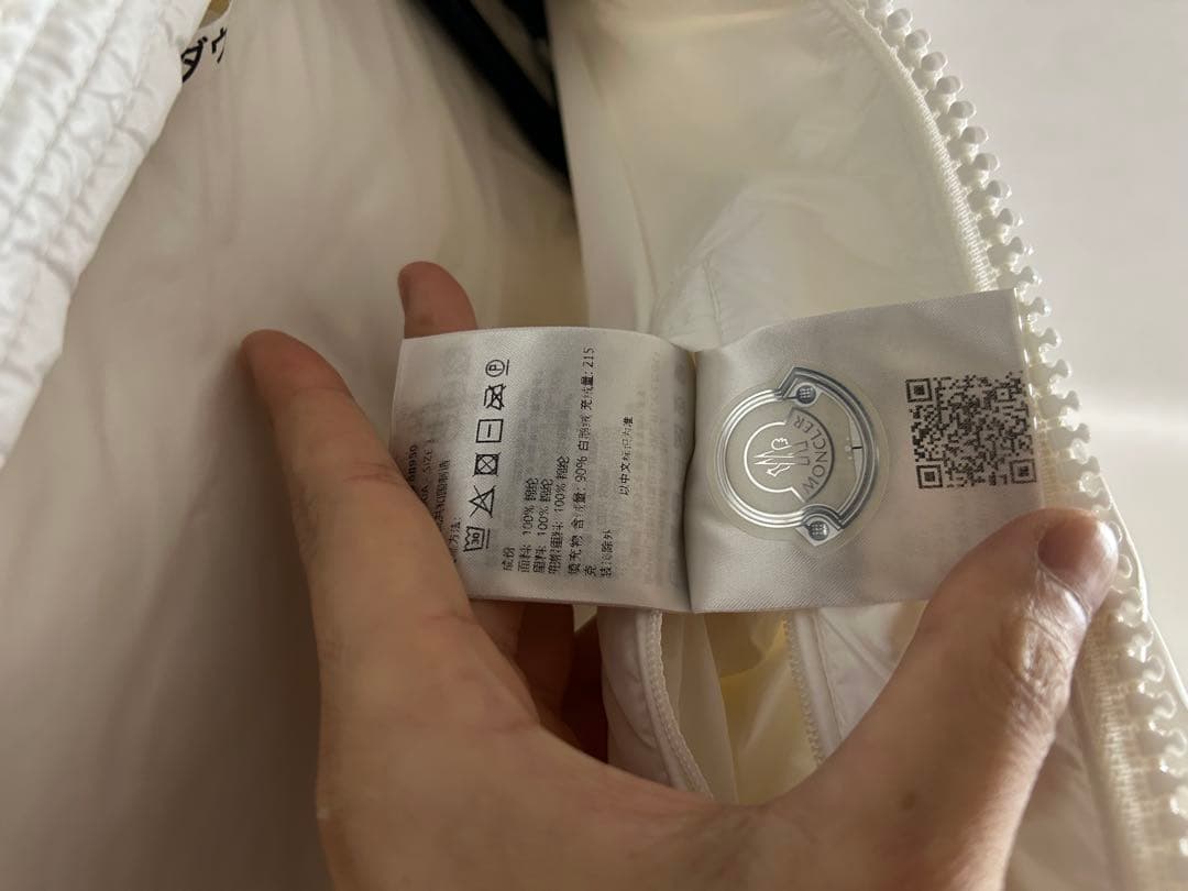 25年モデル　モンクレール　ホワイトダウン　size3