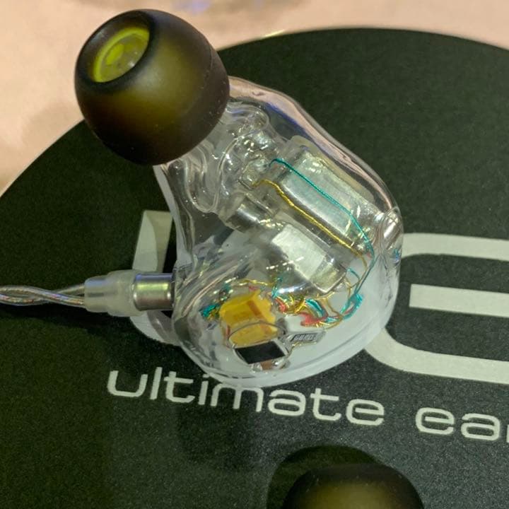 Ultimate Ears UE RR イヤホン ユニバーサル to go