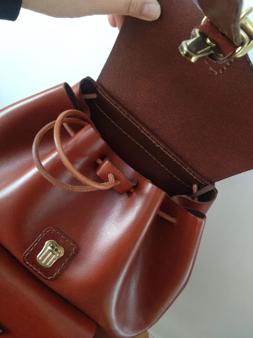 ヘルツ スタンダードなリュック М チョコ HERZ