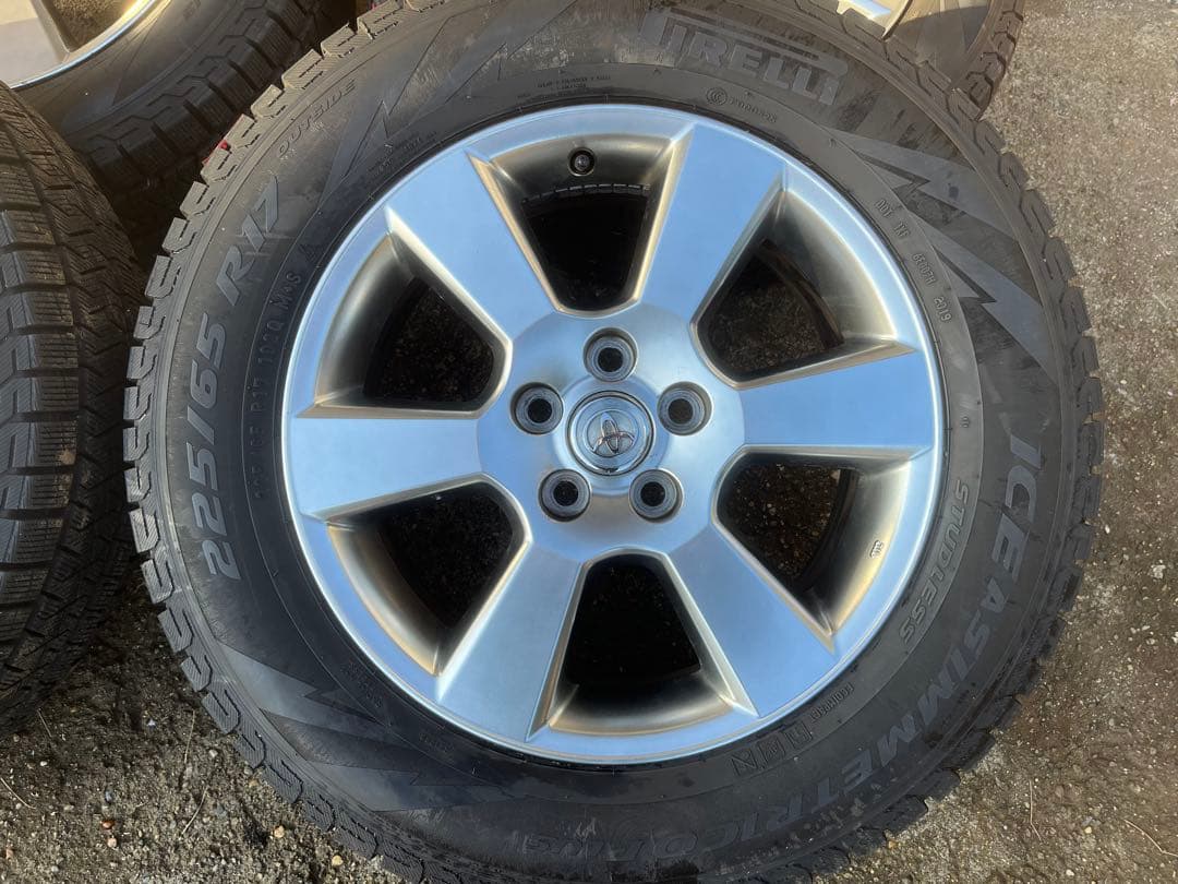 225/65R17 スタッドレス　トヨタ純正ホイール　ハリアー等に