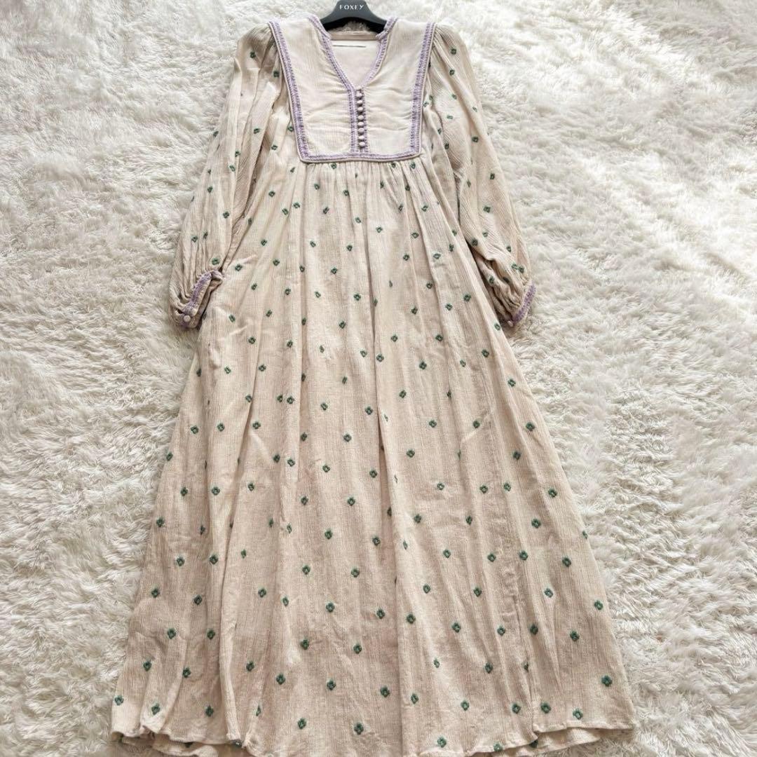 人気完売品・美品✨ヌキテパ　コットンガーゼフラワーモチーフ刺繍　ワンピース