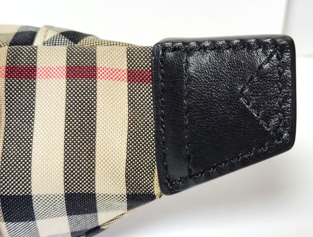 バーバリー ノバチェック ミニポーチ バッグチャーム キーリング