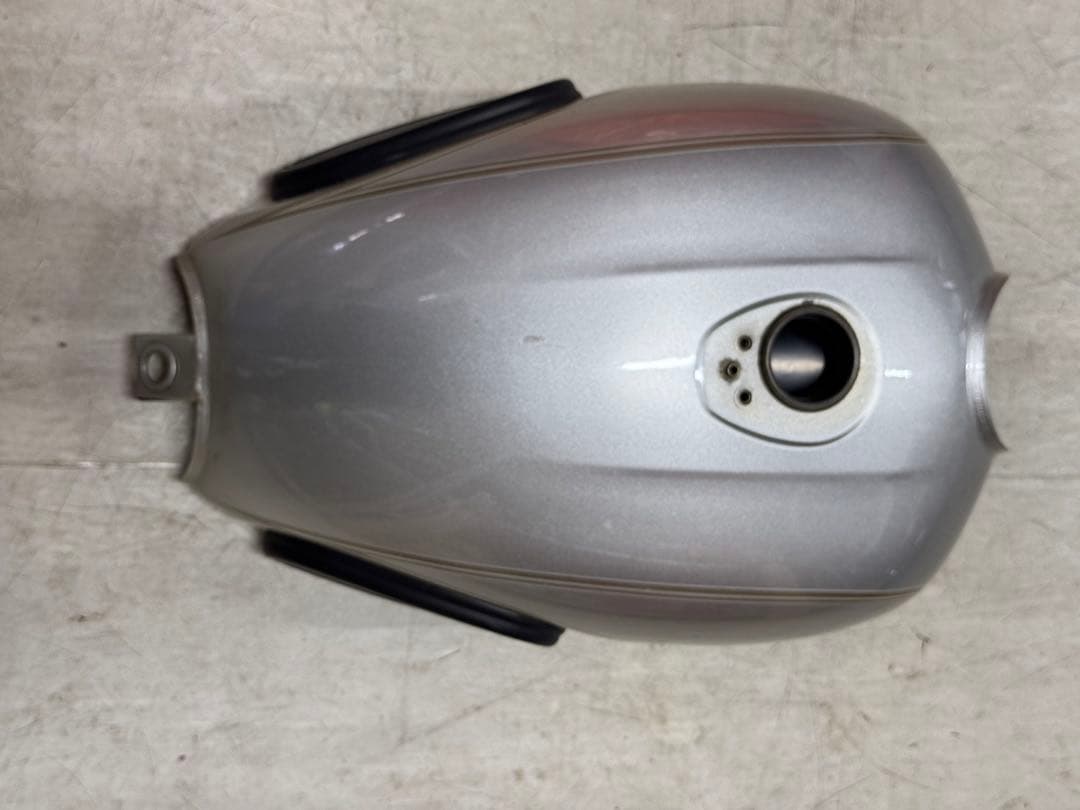 ⭐︎カワサキエストレア純正タンク　キャブ車⭐︎