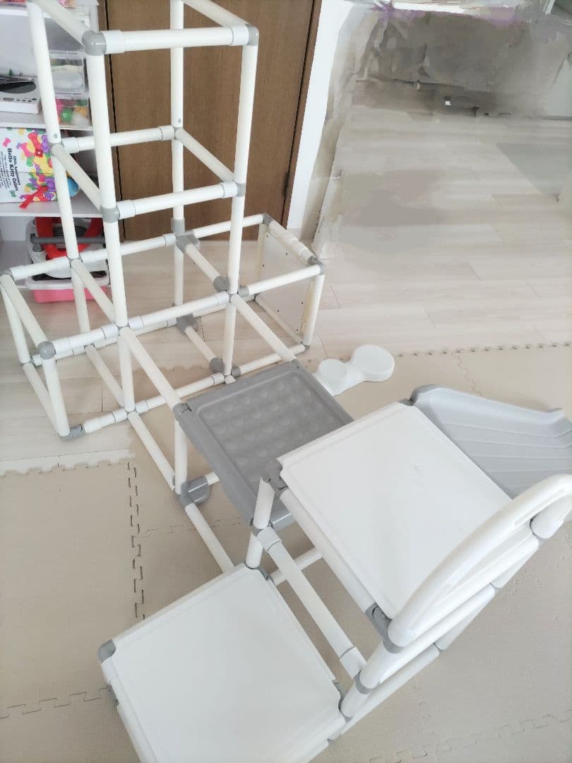 ヤトミ　折りたたみ　わんぱくスライダージム　ロングスロープ　ホワイト・グレー