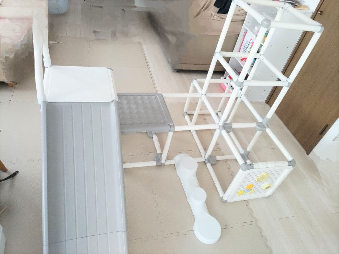 ヤトミ　折りたたみ　わんぱくスライダージム　ロングスロープ　ホワイト・グレー