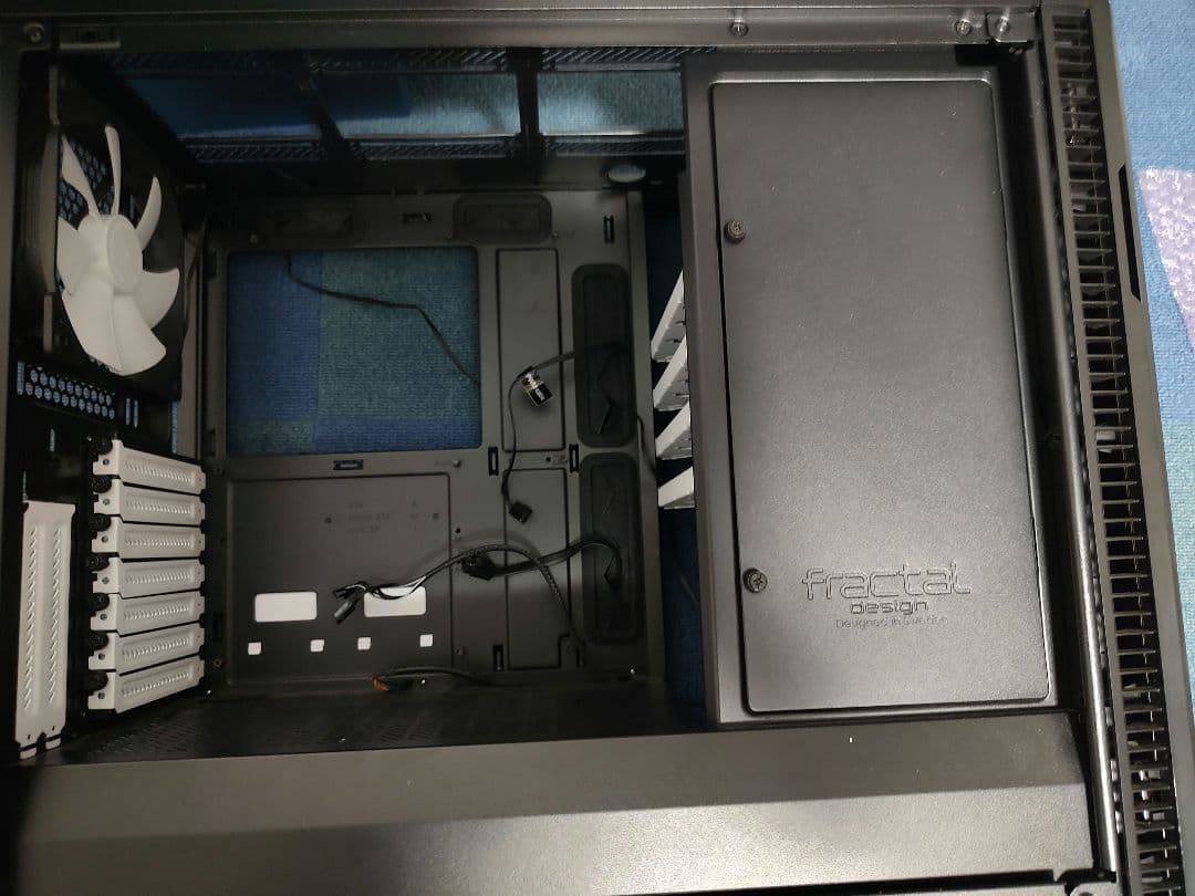 PCケース(自作PC用) Fractal Design Define R6