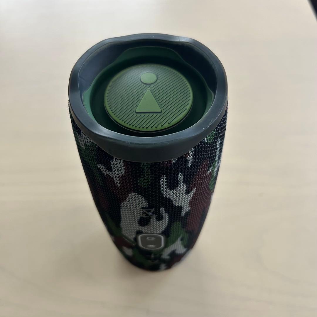 【美品】JBL Charge 4 迷彩柄　スピーカー　Bluetooth