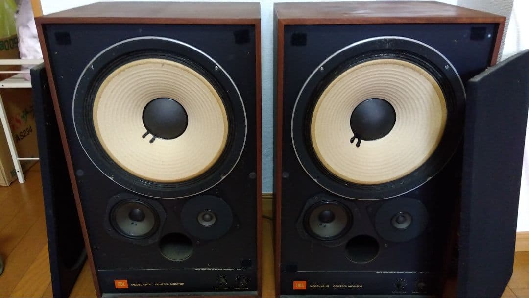 あ*た様 JBL 4311B ウォルナット スピーカー ペア 半ジャンク扱い /