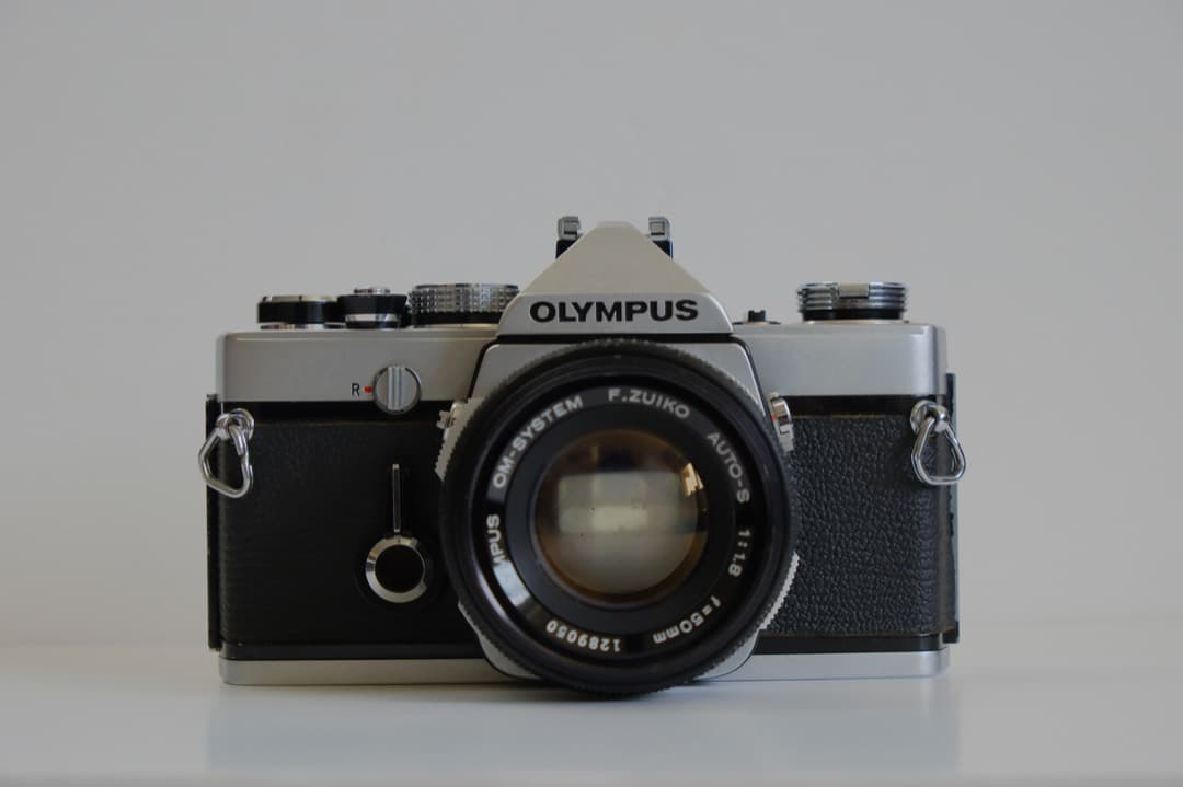 OLYMPUS　OM-1　50mm　f1.8 フィルムカメラ　動作確認済み