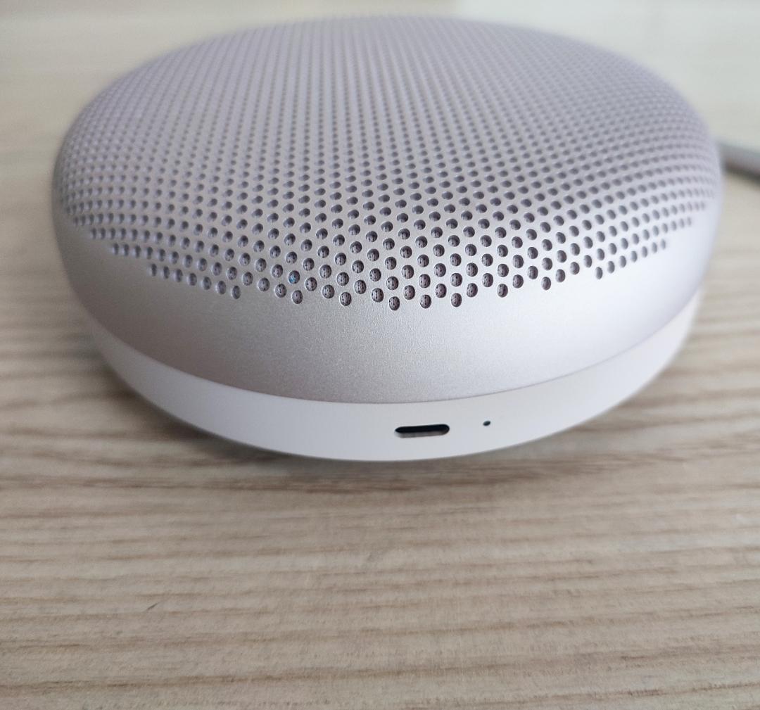 【未使用】B&O スピーカー Beosound A1 2nd Gen ピンク