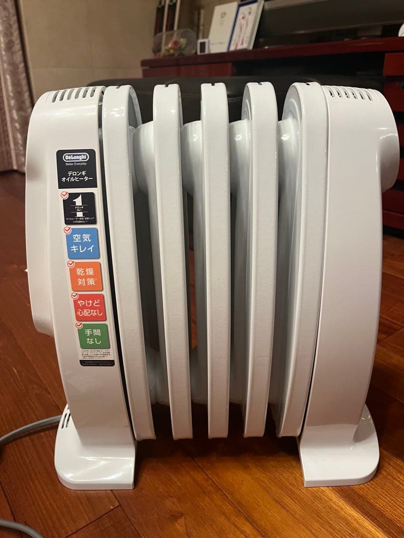美品！DeLonghi デロンギオイルヒーター NJ0505E 500W