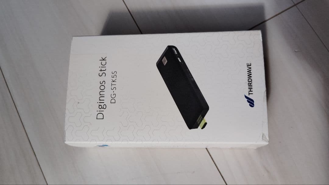 スティック型パソコン Windows 10　DG-STK5S　コンパクト