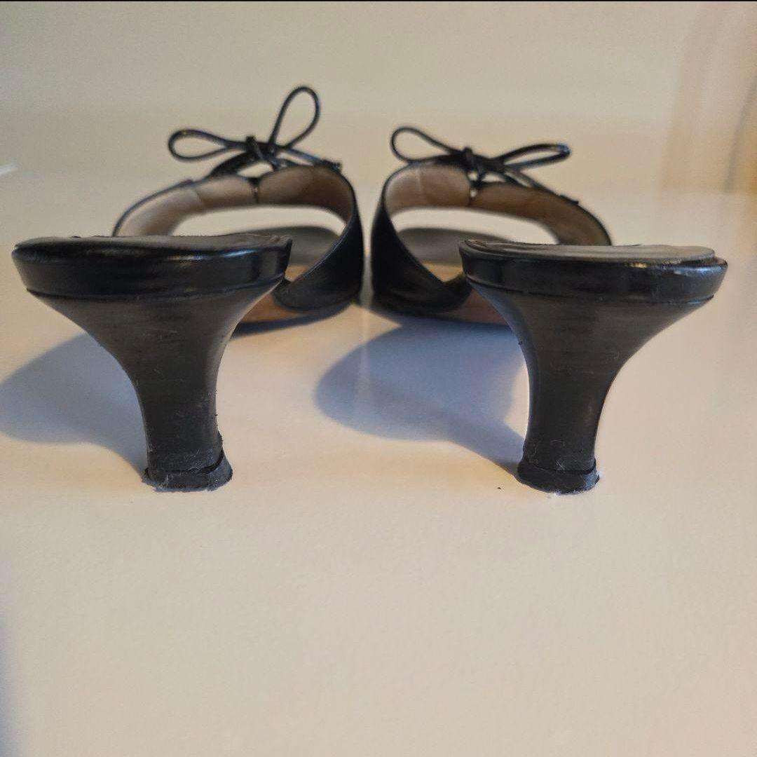 シャネル　 ブラック　レザーサンダル 中ヒール　リボン付き　22.5㎝