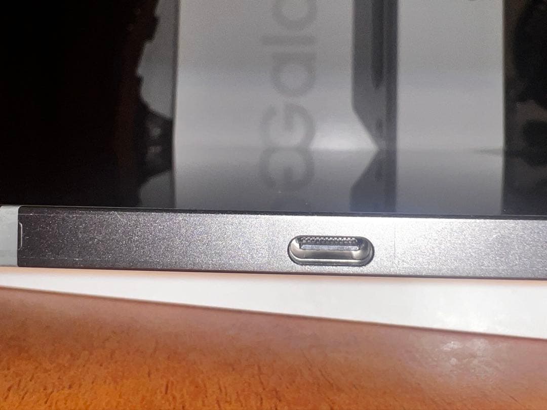 Samsung Galaxy Tab S9 FE (グレー)