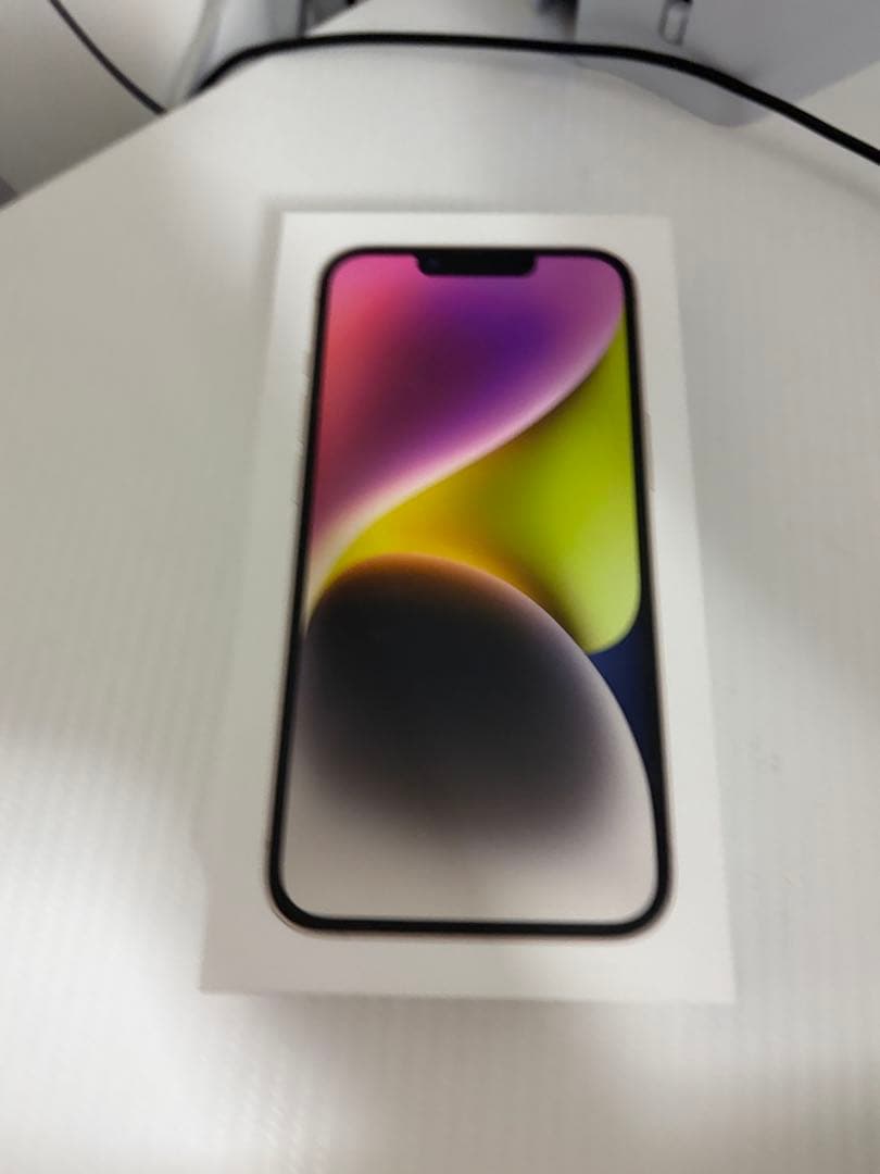 ぺ*べ様 Apple iPhone 14 ホワイト 本体箱あり 128G BT8