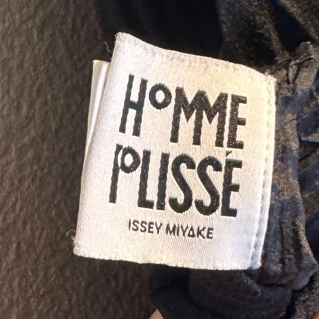 オムプリッセ　イッセイミヤケ　ブラックオーバーオール