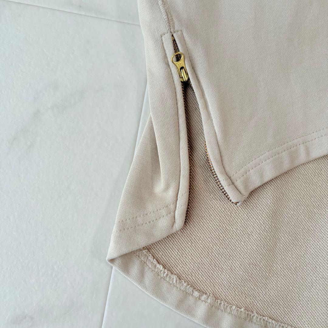 《ビアズリー》24AW BA刺繍入りドルマントレーナー　サイドジップ