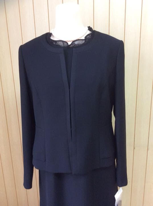 【新品】★9号ブラックフォーマル ★ジャケット ・ワンピース喪服(東京ソワール)