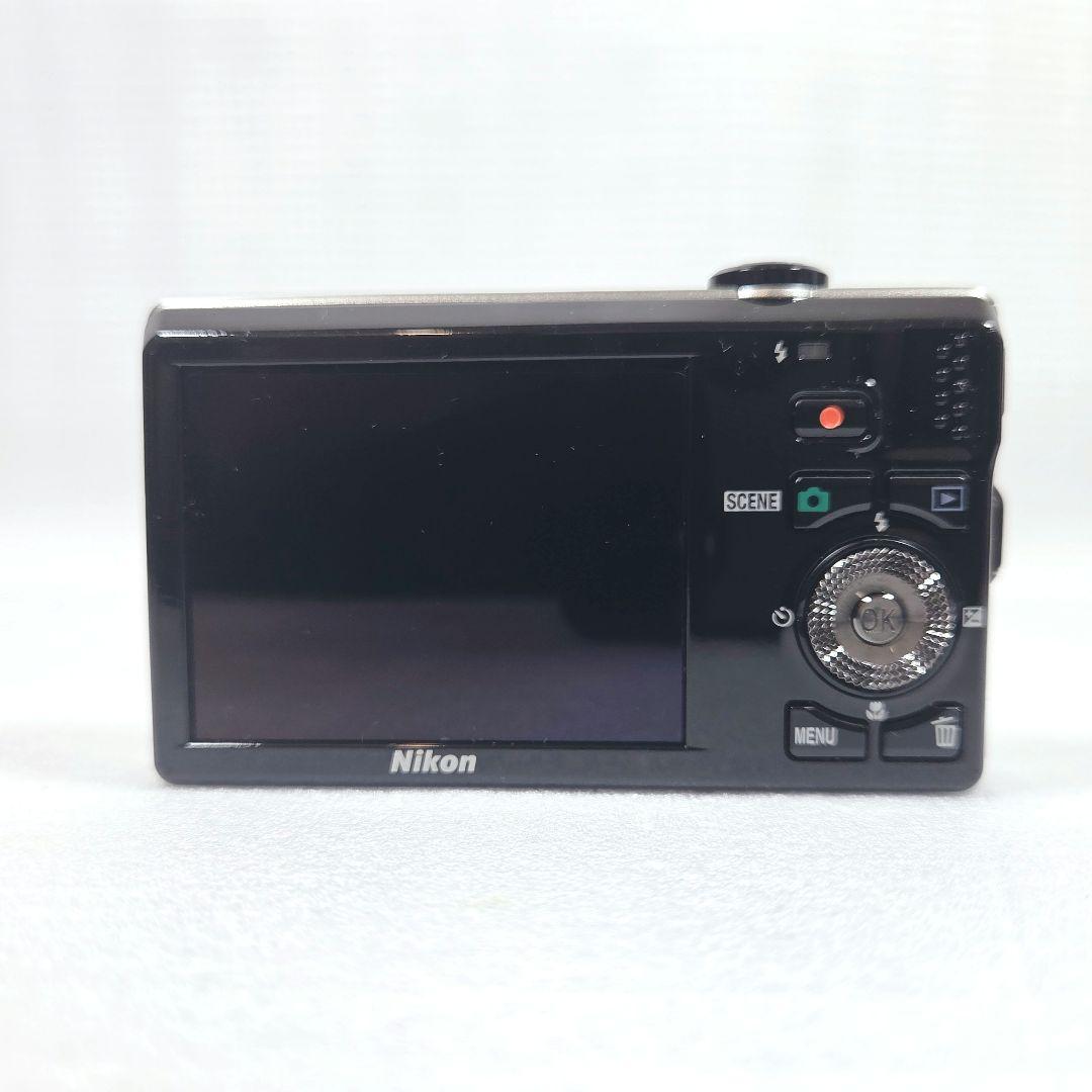 【美品】Nikon COOLPIX S6000 ブラック デジタルカメラ