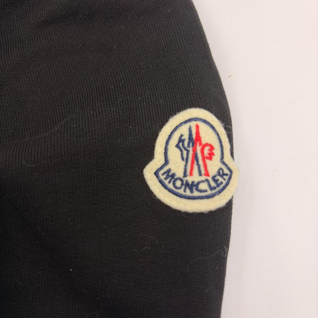 中古品 MONCLER ワッペン付きスウェット　トレーナー モンクレール