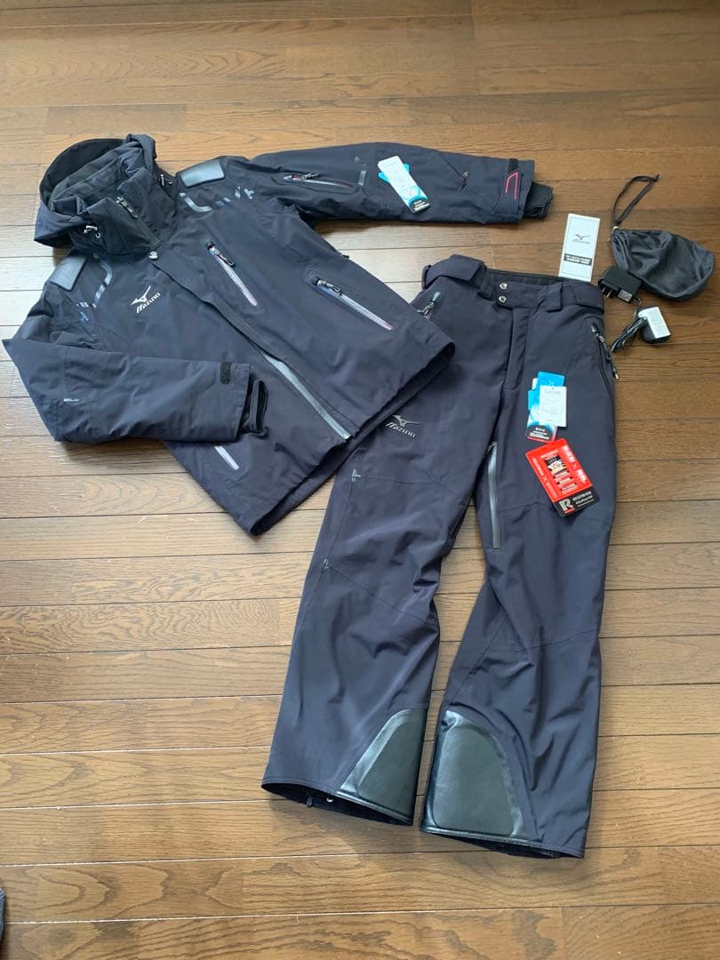 ミズノ スキーウェア ヒーター付 上位モデル①