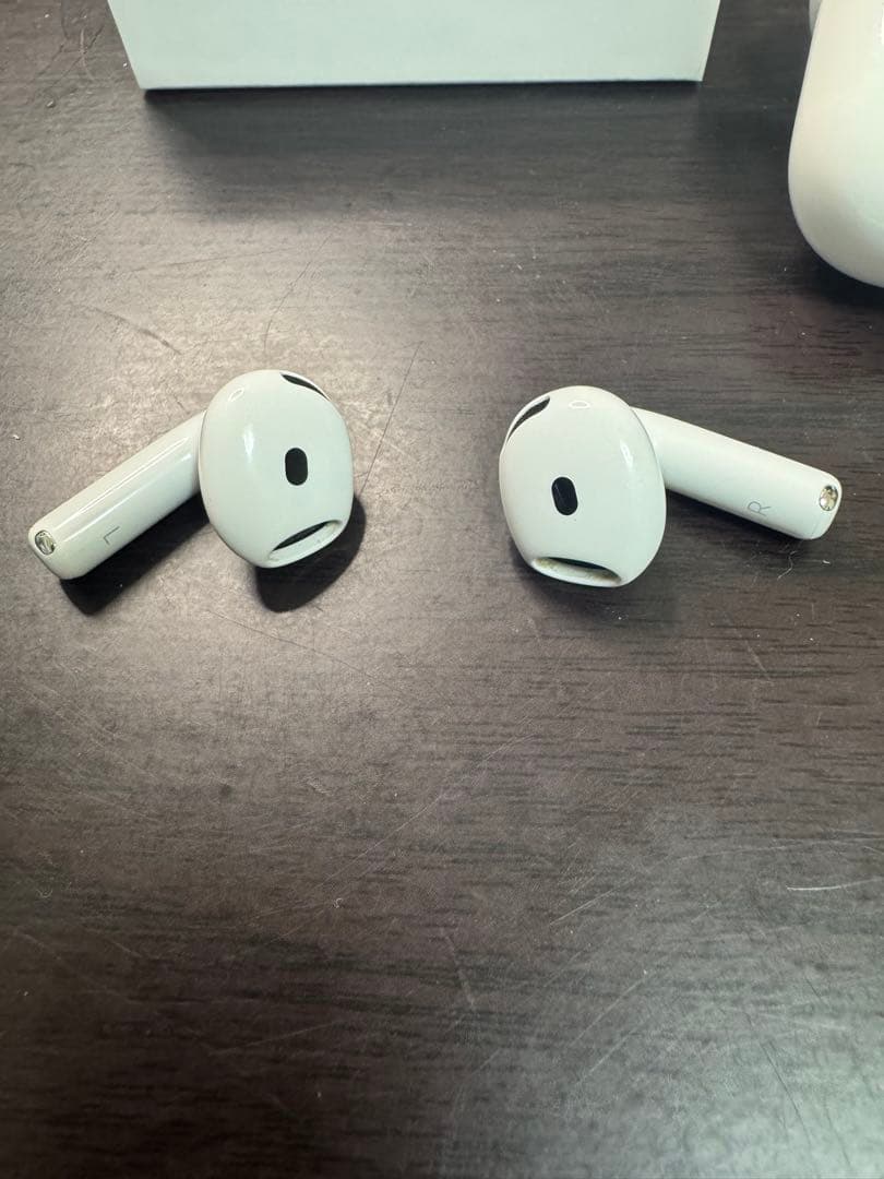AirPods 4 アクティブノイズキャンセリング + 保護ケース