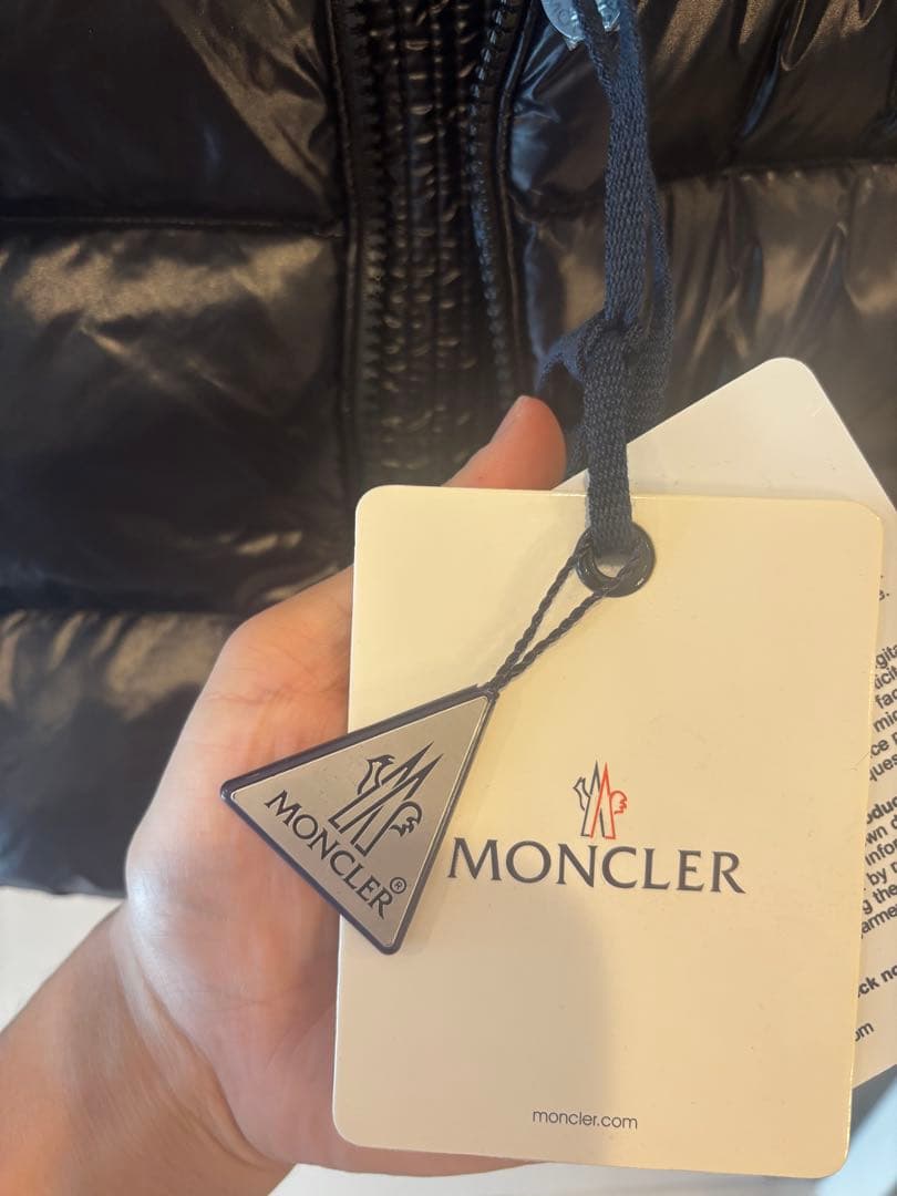 M*o様 期間限定価格！MONCLERダウンジャケット