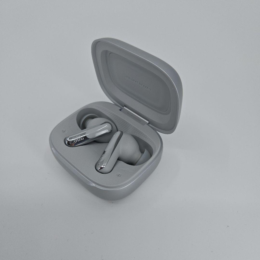 【美品】JBL LIVE BEAM 3 ワイヤレスイヤホン シルバー