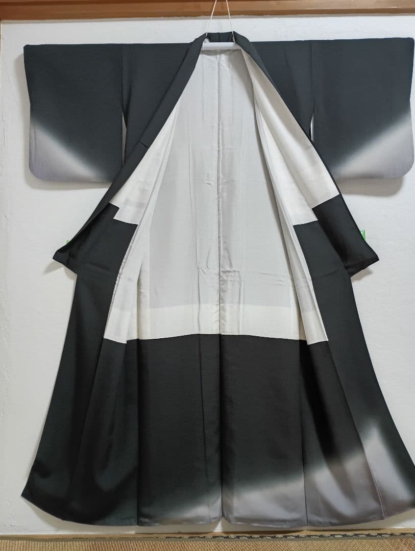付下げ　正絹　黒　暈かし