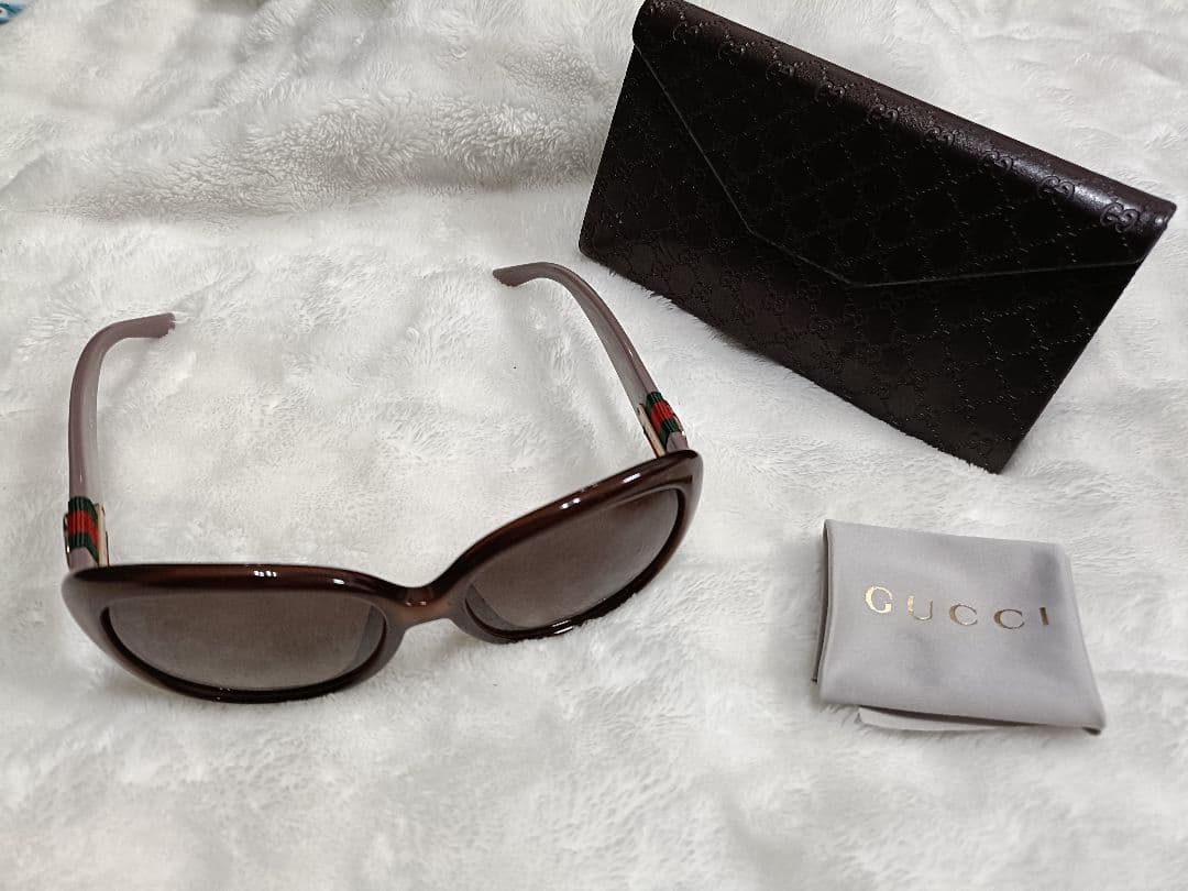 GUCCI ブラウン キャットアイ サングラス