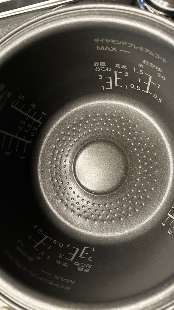 美品　日本製　PANASONIC パナソニック　SR-VSX101-Kブラック黒