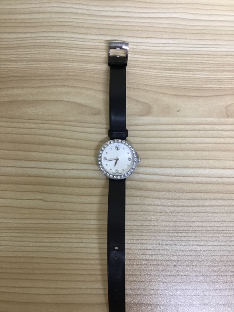 【WＲ】Swarovski ラバーベルト 時計　5706663 稼働品