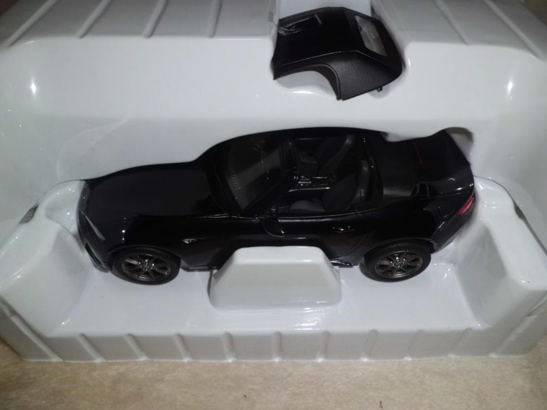 【開封品】ファースト18 1/18 マツダ ロードスター 2015 ブラック