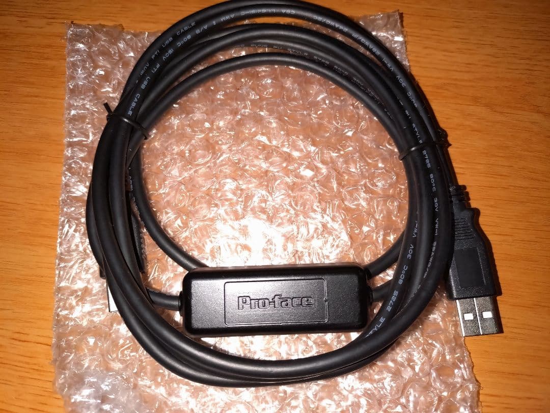 Pro-face USBケーブル CA3-USBCB-01