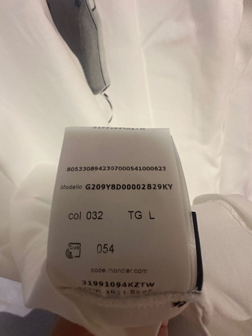 MOCLER ロングTシャツ