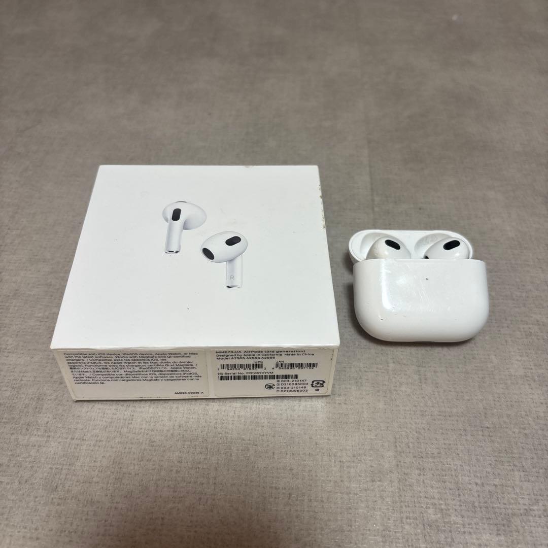 AirPods第三世代 本体 ホワイト 充電ケーブル付属