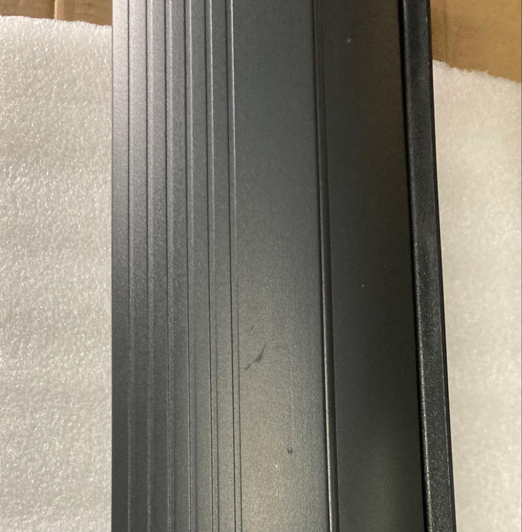 プロジェクタースクリーン 100インチ（自立式・床置き)家庭用、業務用