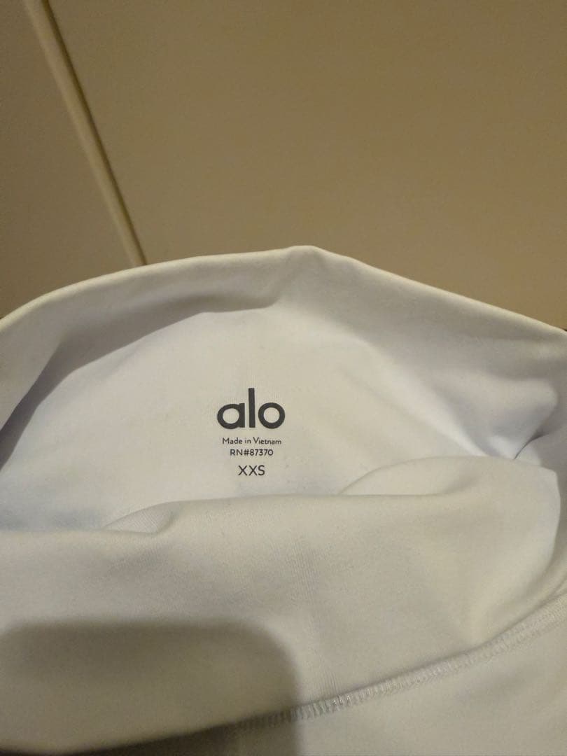 alo ヨガウェア ホワイト