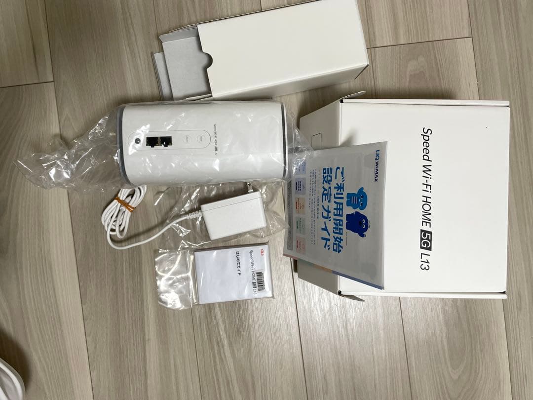 Speed Wi-Fi  5G L13 ZTR02SWU au ホワイト