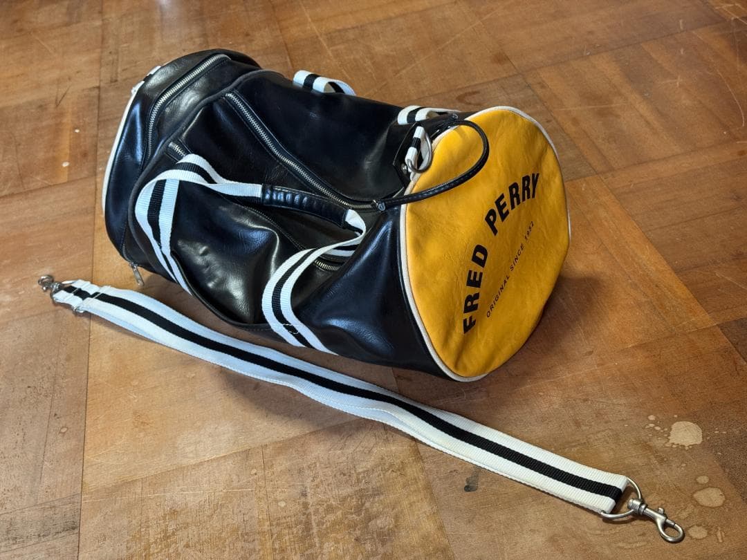 FRED PERRY ドラムバッグ 黒/黄