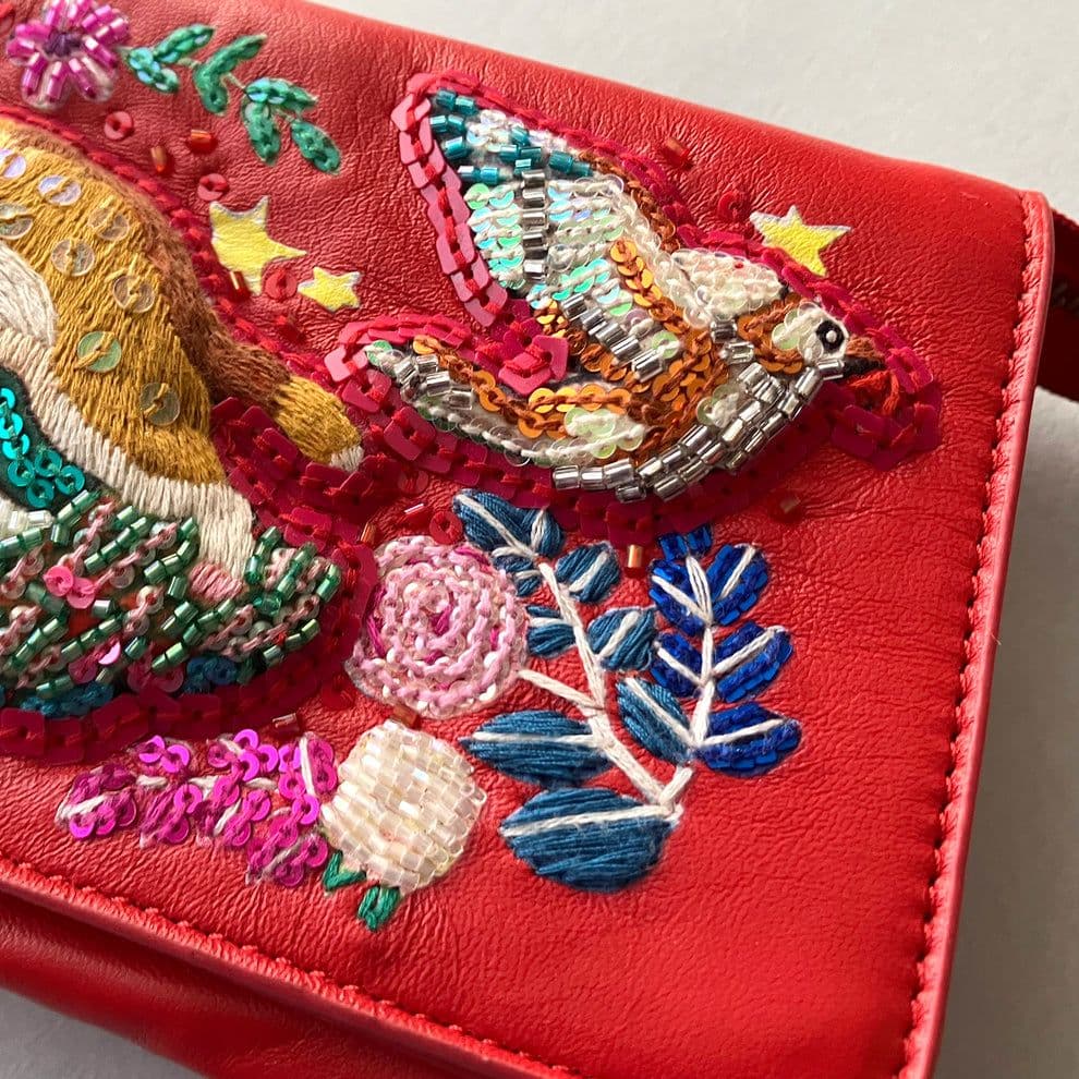 あ*苺様 ★タイムセール★お財布バッグ★草原を逃げるボリス★レッド★ヒグチユウコ