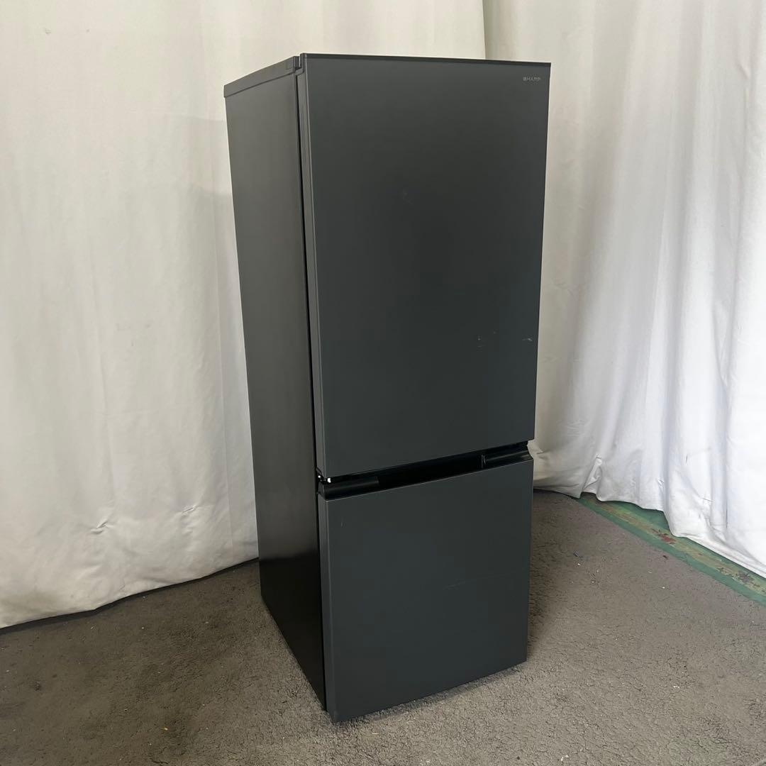 117　SHARP　冷蔵庫　24年製　170L級　小型　黒　安い　設置無料　中古