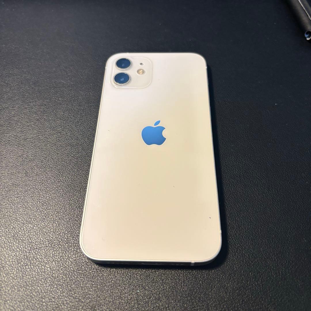 Apple iPhone 12 ホワイト 箱付き