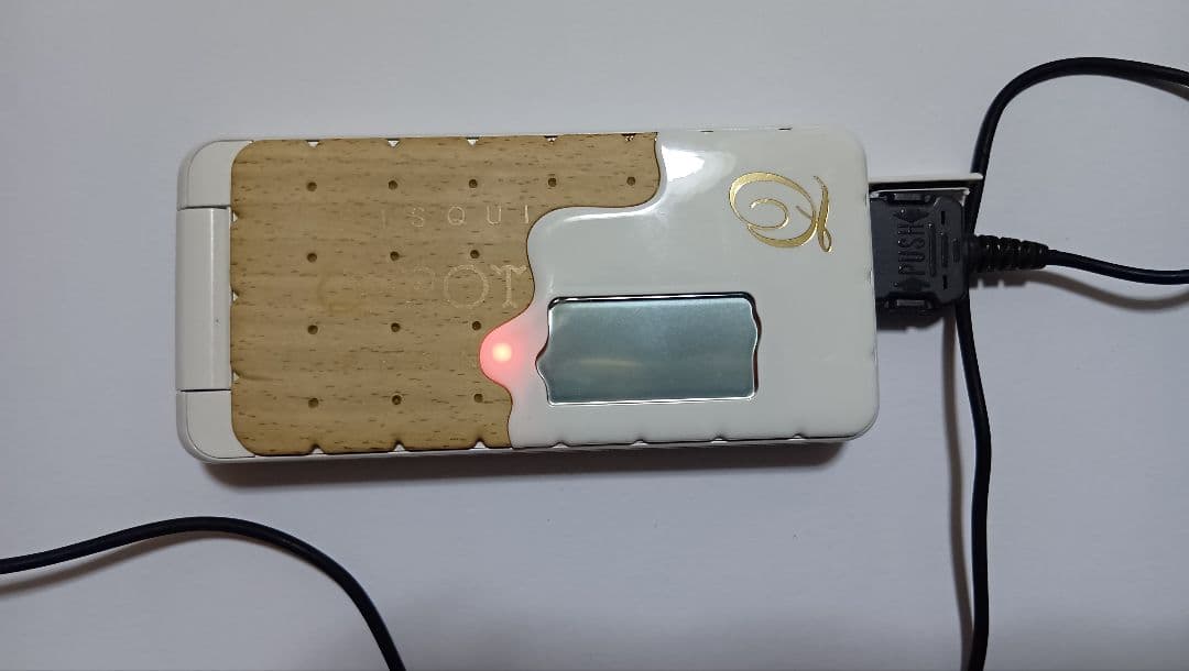 ドコモ　携帯電話　Q-POT SH04C ビスケット　ガラケー